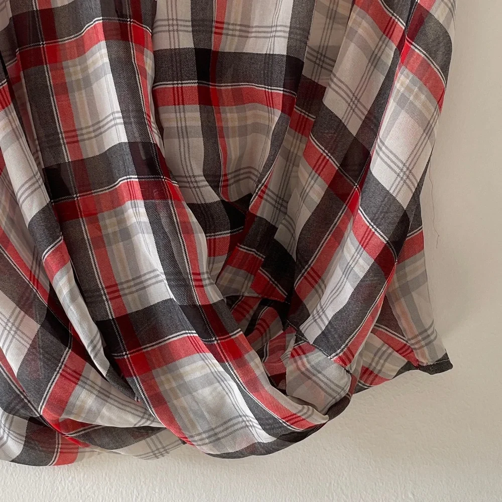 Mango Wrap Top - Picture 3 of 12